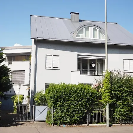 Stadthaus Seeblick E75 * Friedrichshafen